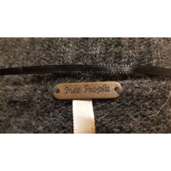 COPY - FREE PEOPLE WOMEN'S  WOOL MIX GRAY SWEATER KNITTED VEST SIZE S/P #845 - Picture 7 of 8